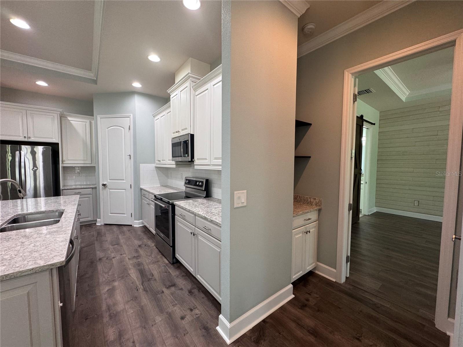 Image 22 of 44 For 7861 Marsh Pointe Drive