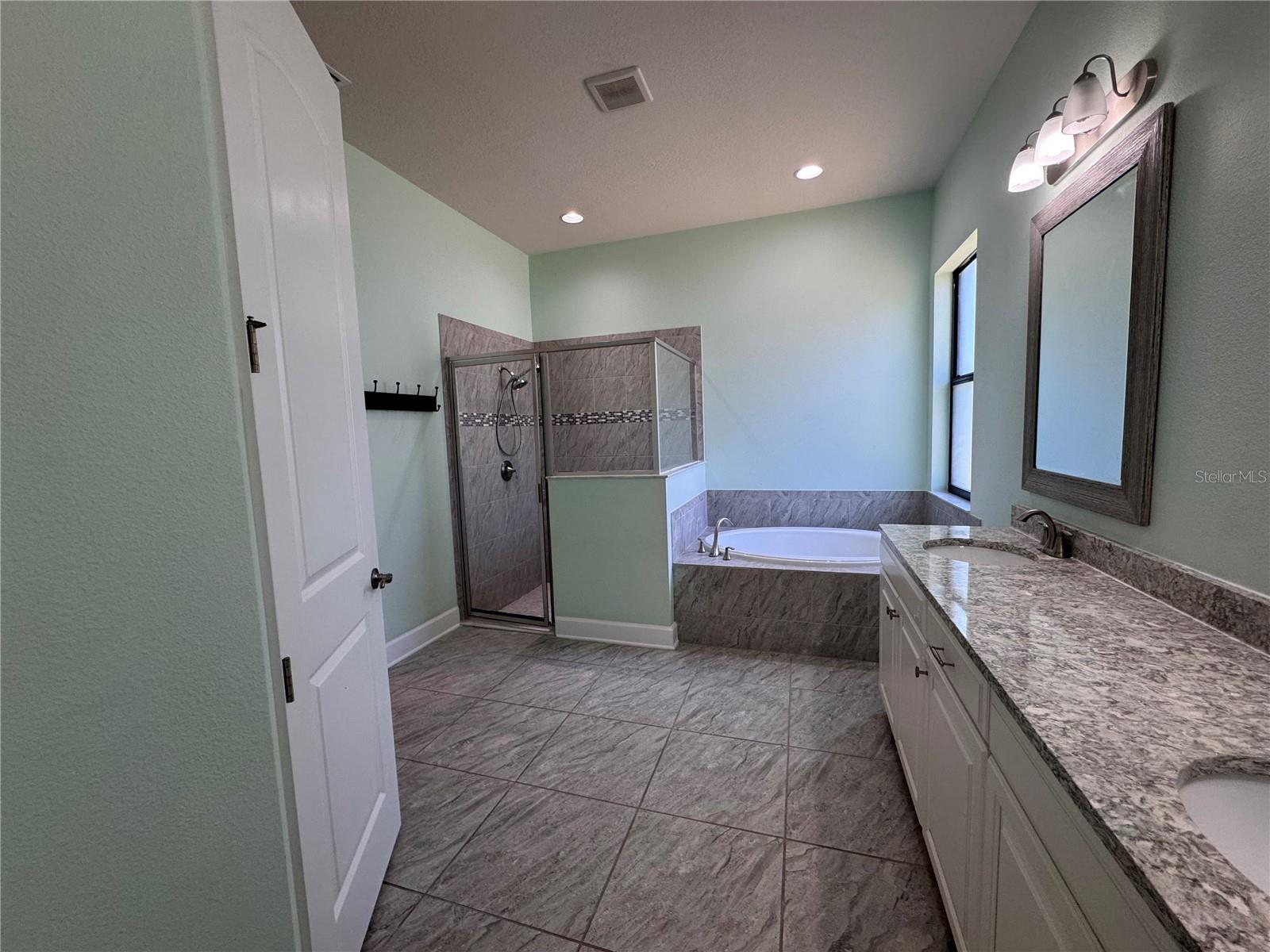 Image 29 of 44 For 7861 Marsh Pointe Drive