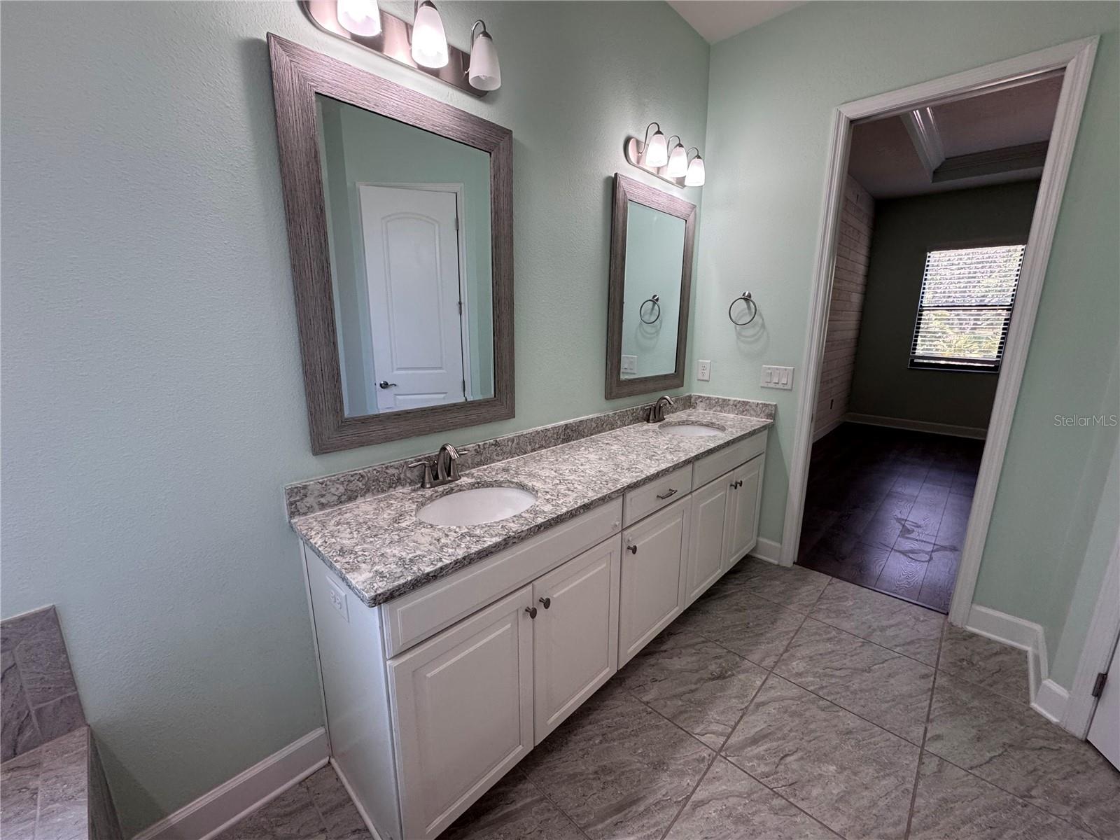 Image 30 of 44 For 7861 Marsh Pointe Drive