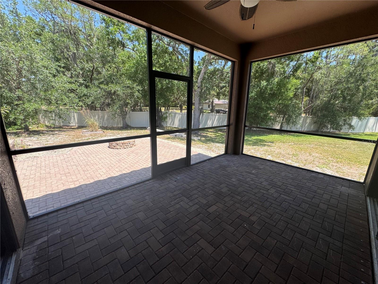 Image 36 of 44 For 7861 Marsh Pointe Drive