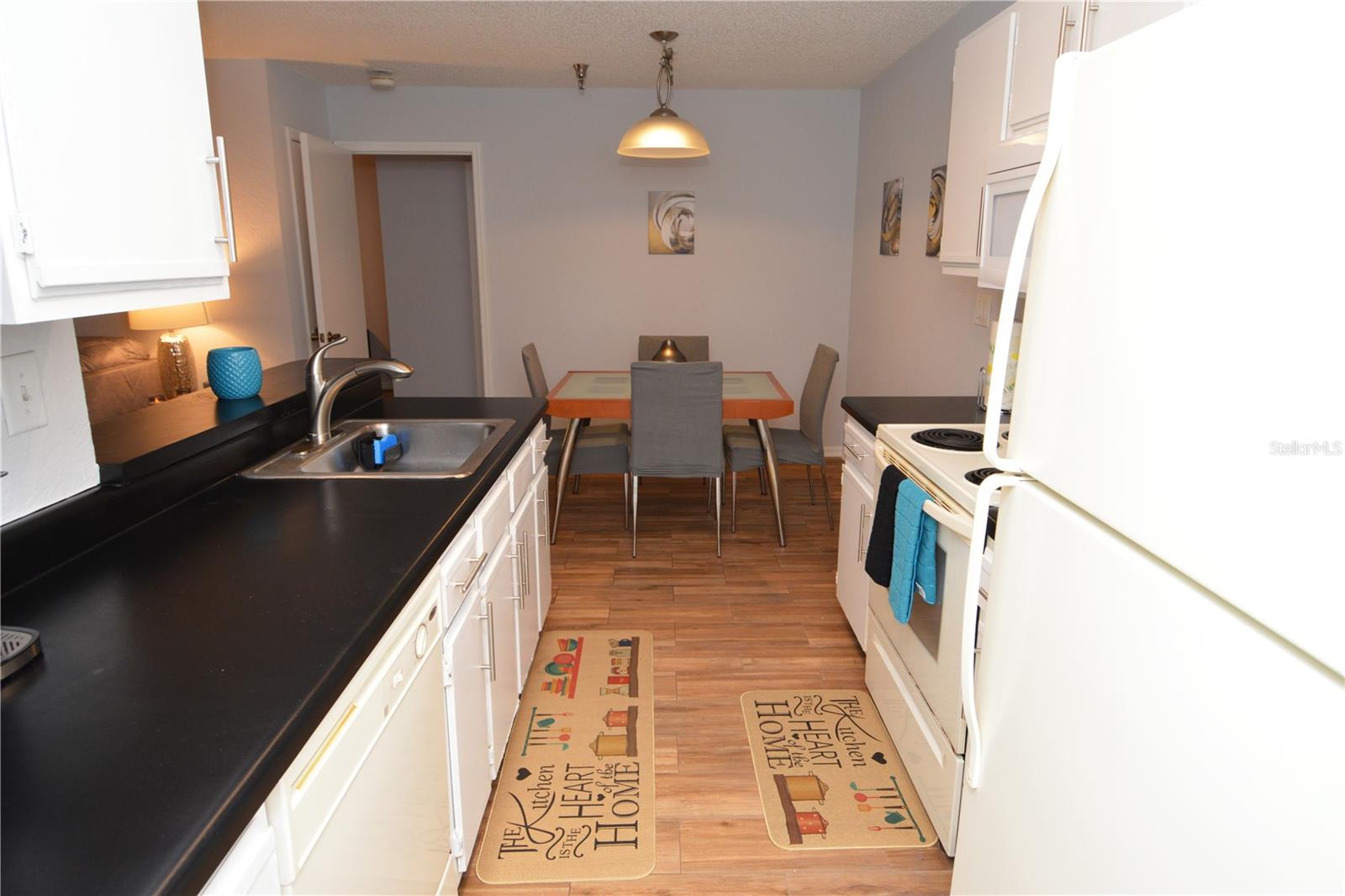 Image 10 of 94 For 10265 Gandy Boulevard N 1409