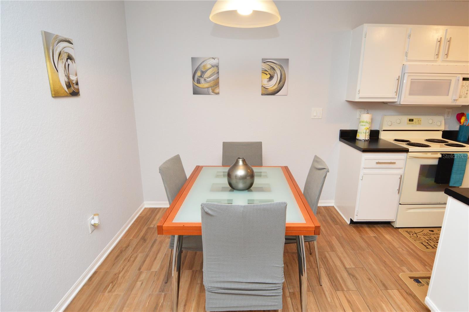Image 13 of 94 For 10265 Gandy Boulevard N 1409