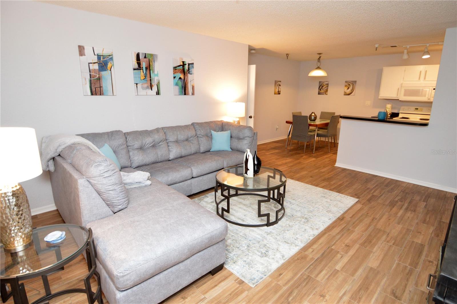 Image 14 of 94 For 10265 Gandy Boulevard N 1409