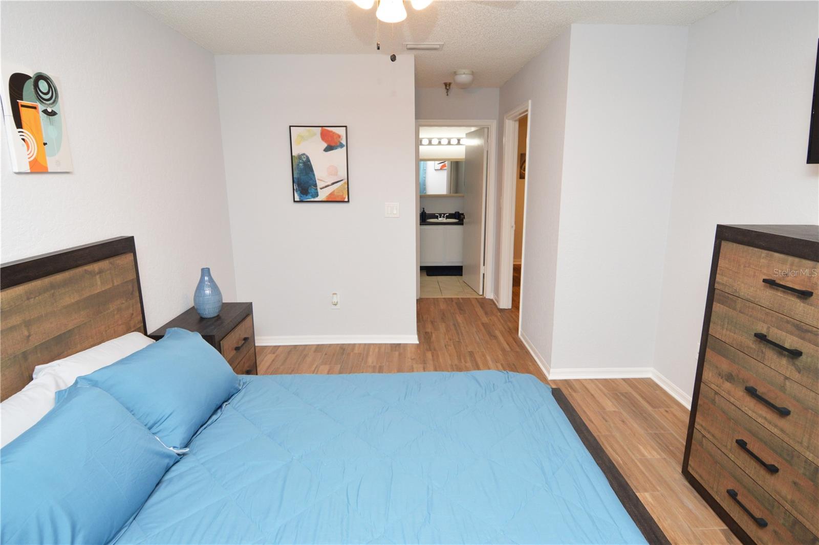 Image 24 of 94 For 10265 Gandy Boulevard N 1409