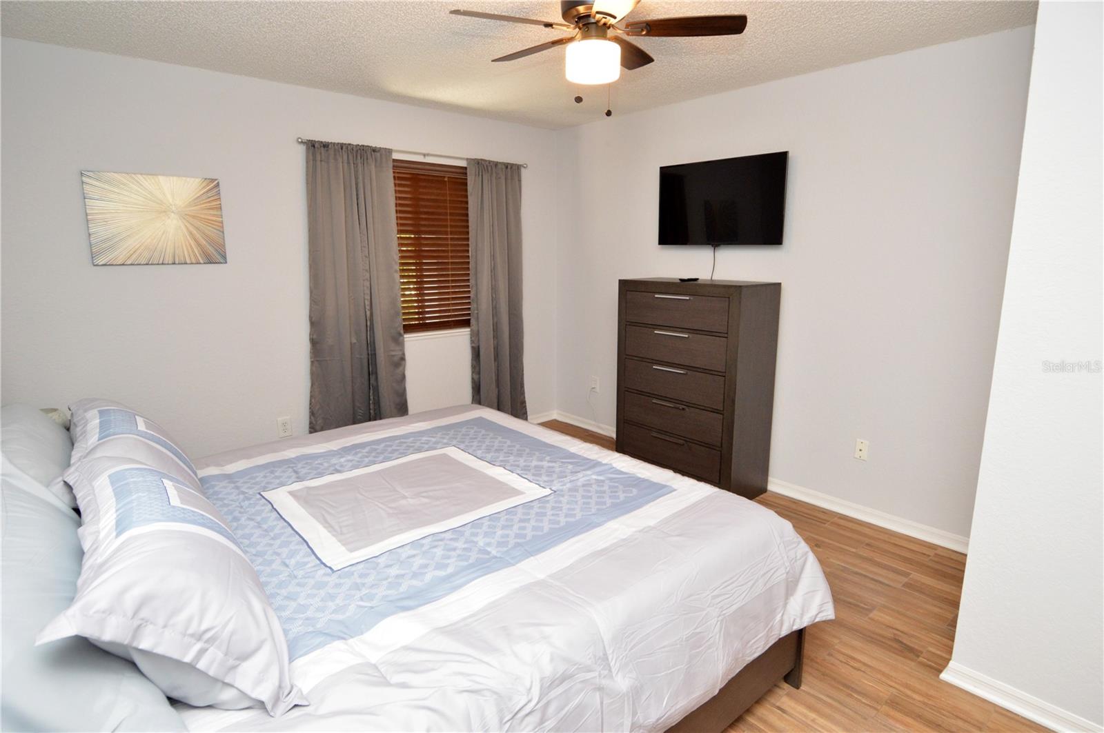 Image 33 of 94 For 10265 Gandy Boulevard N 1409