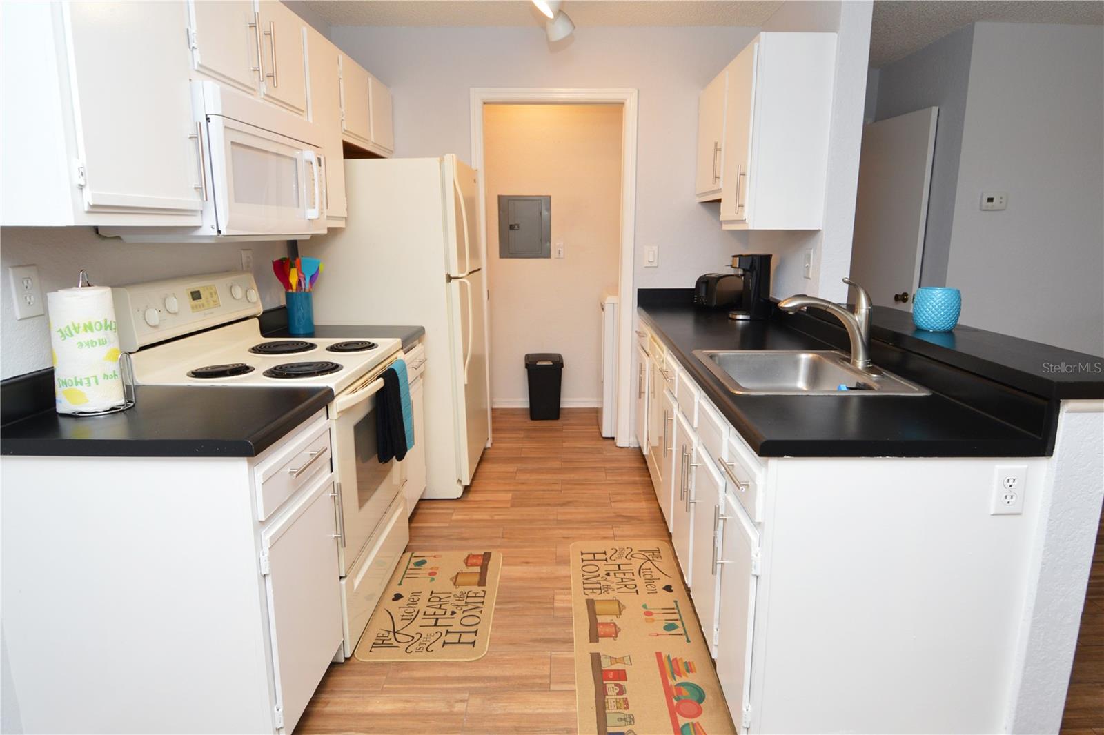 Image 7 of 94 For 10265 Gandy Boulevard N 1409