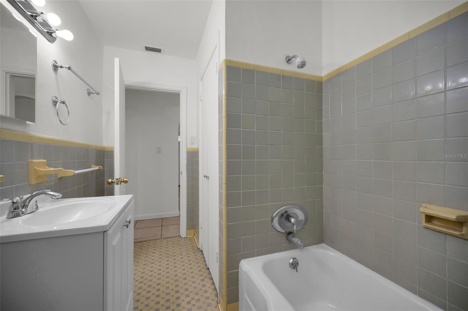 Image 25 of 54 For 306 Highland Avenue