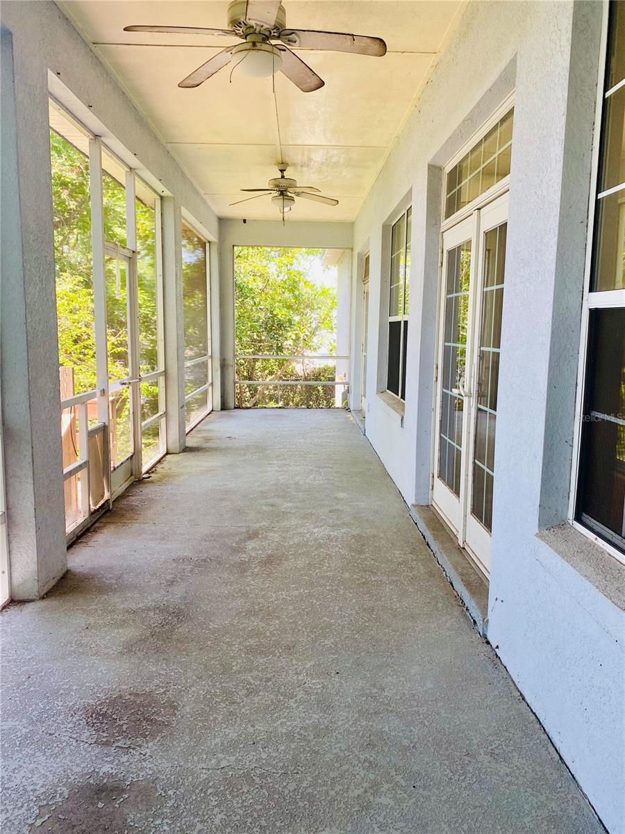 Image 25 of 27 For 208 Shepard Avenue