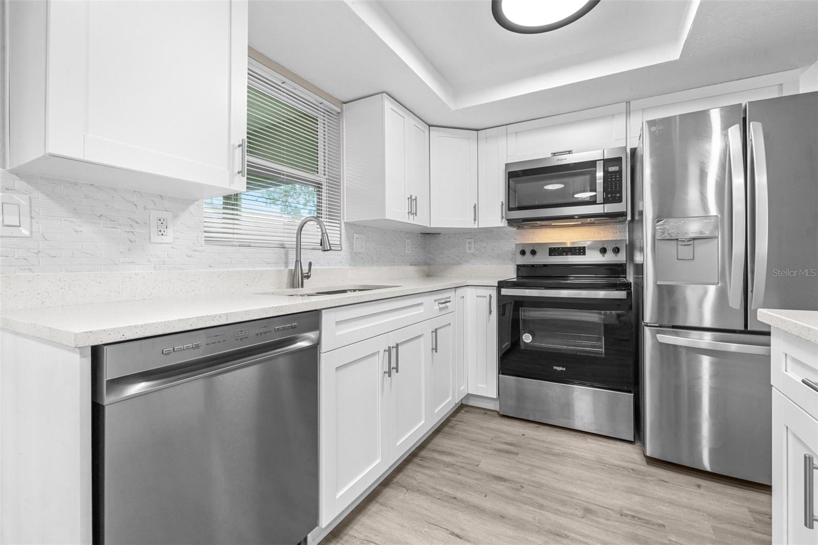Image 10 of 44 For 13926 Helen Avenue