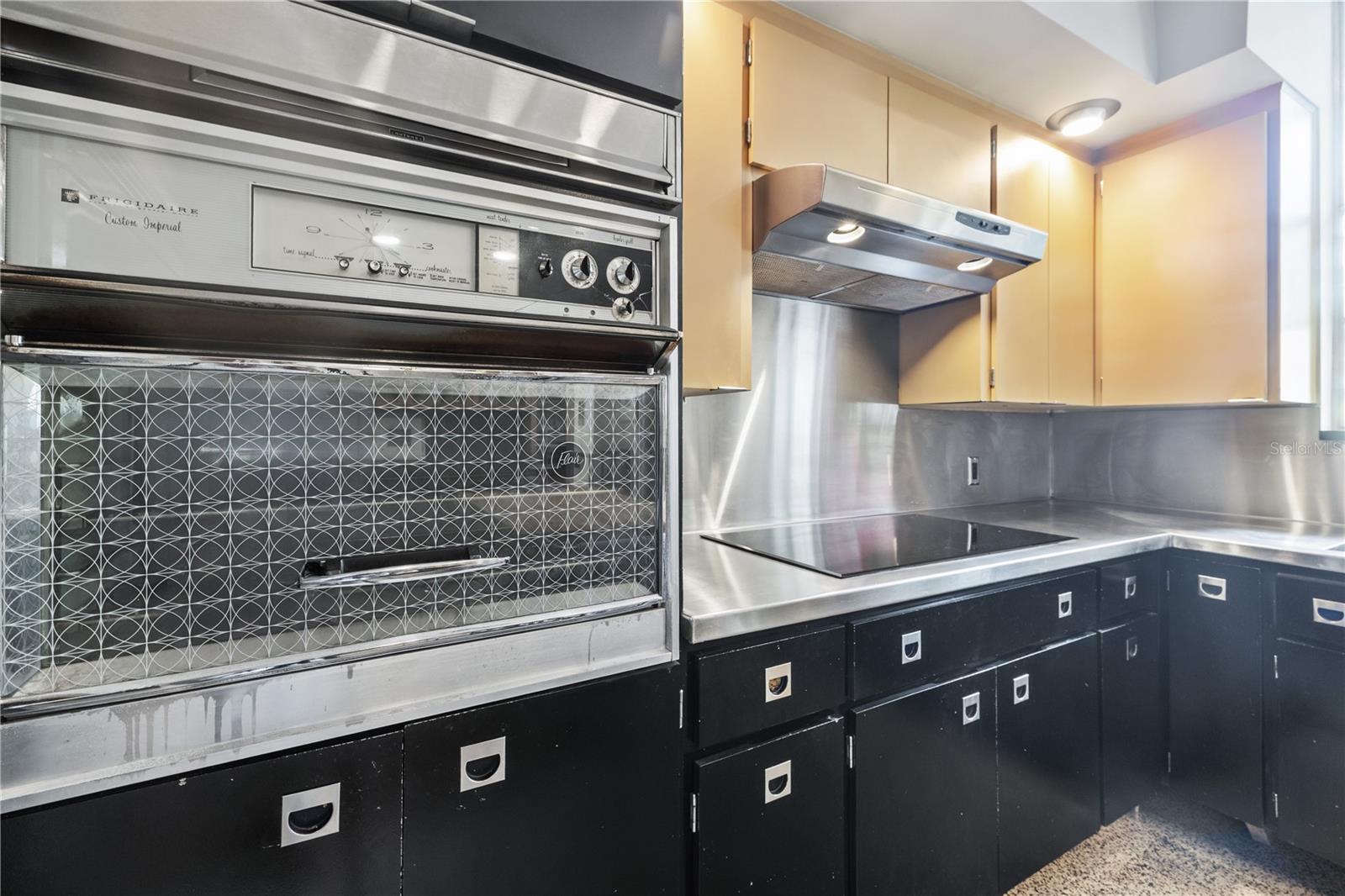 Image 17 of 55 For 3501 Drexel Avenue