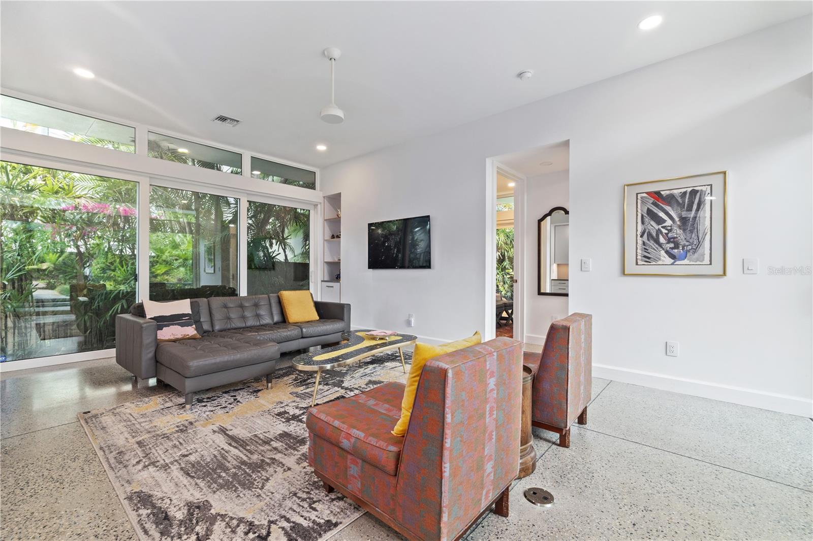 Image 19 of 55 For 3501 Drexel Avenue