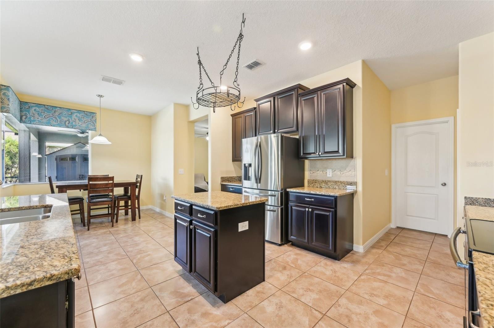 Image 11 of 64 For 2417 Cumberland Cliff Drive