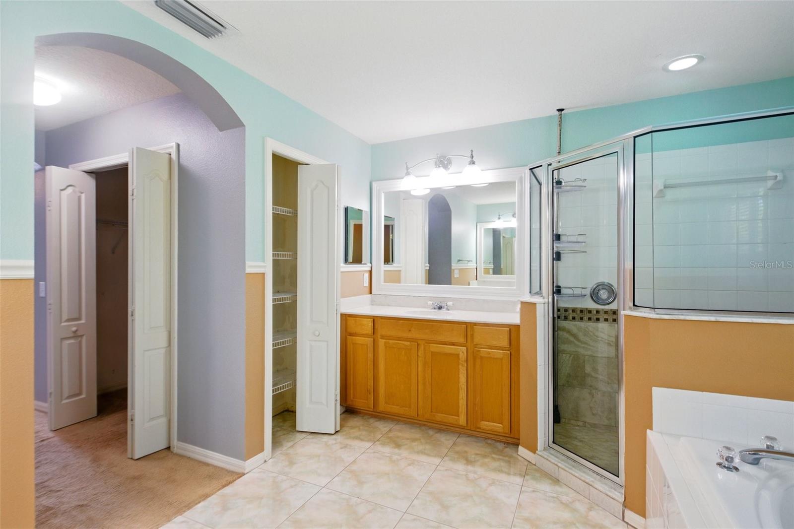 Image 19 of 25 For 7310 Brightwater Oaks Drive