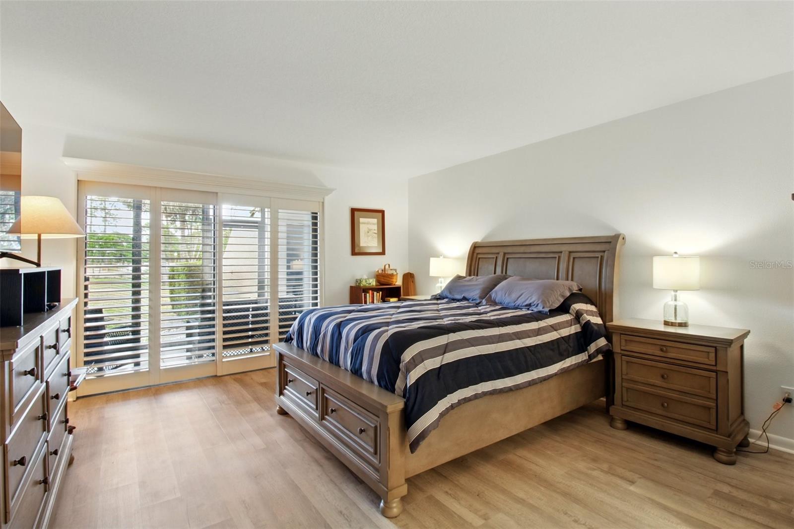 Image 15 of 41 For 8005 Bardmoor Place 102i