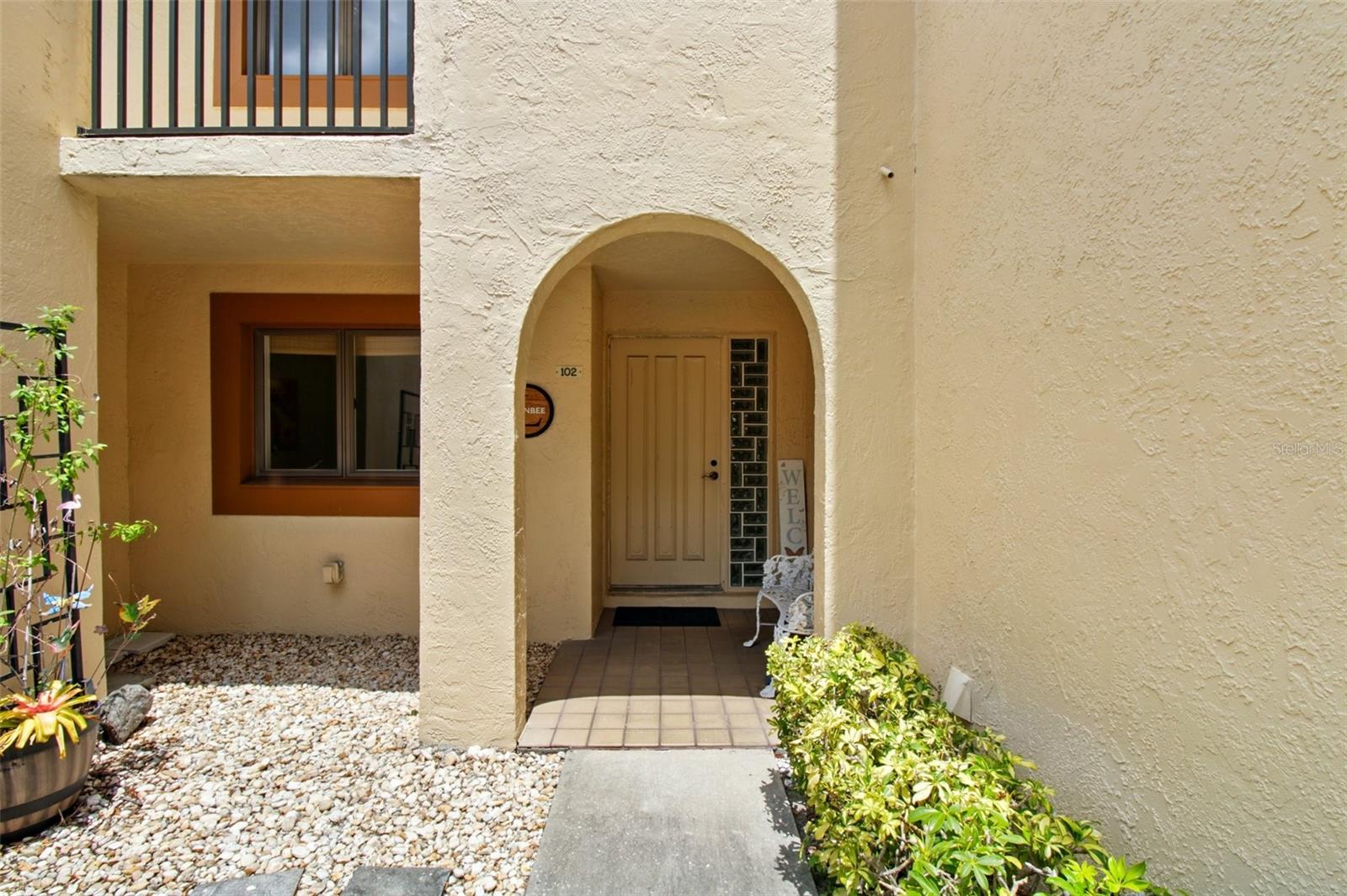 Image 3 of 41 For 8005 Bardmoor Place 102i