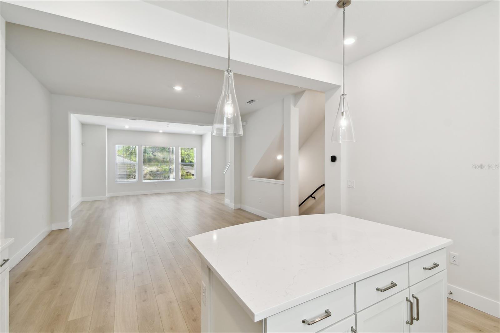 Image 12 of 37 For 2123 1st Avenue N