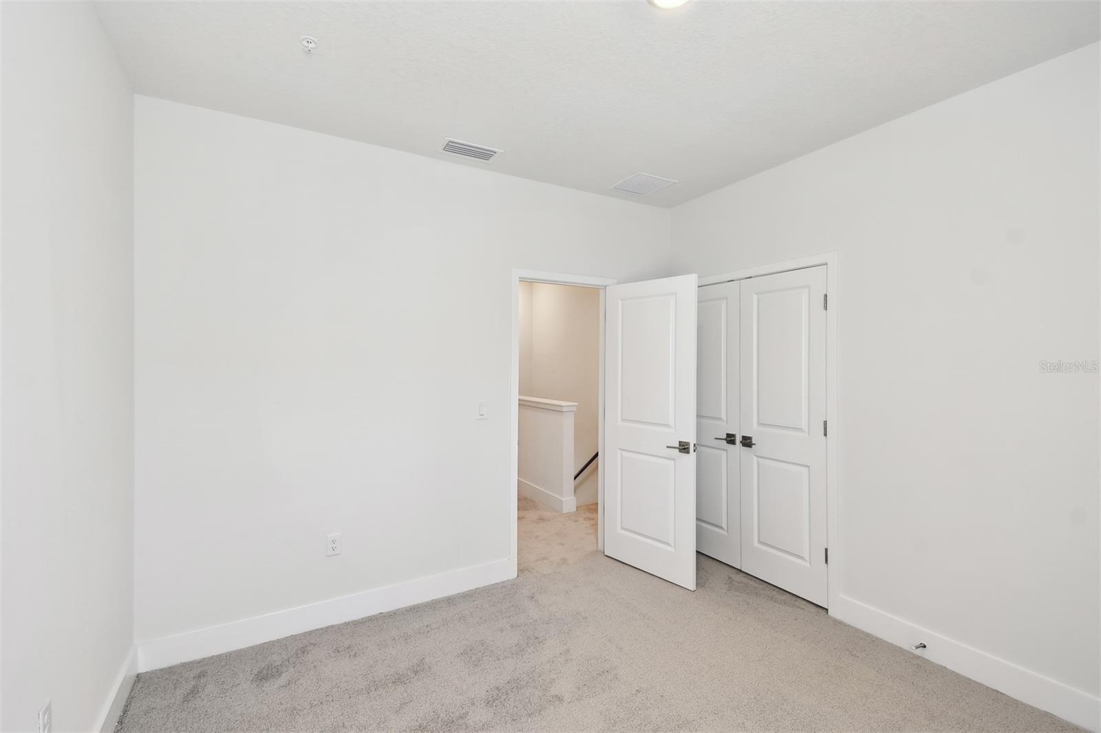 Image 29 of 37 For 2123 1st Avenue N