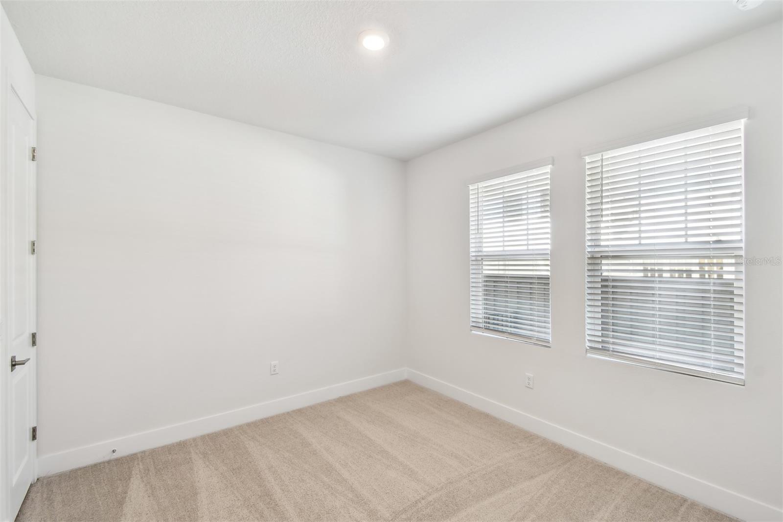 Image 6 of 37 For 2123 1st Avenue N