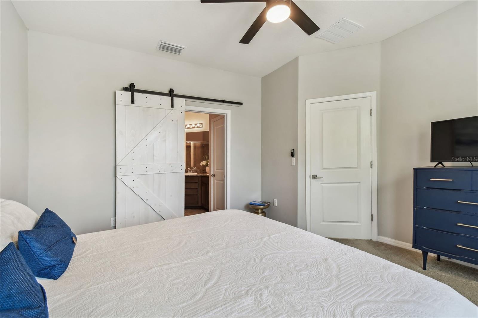 Image 14 of 36 For 5276 6th Way N