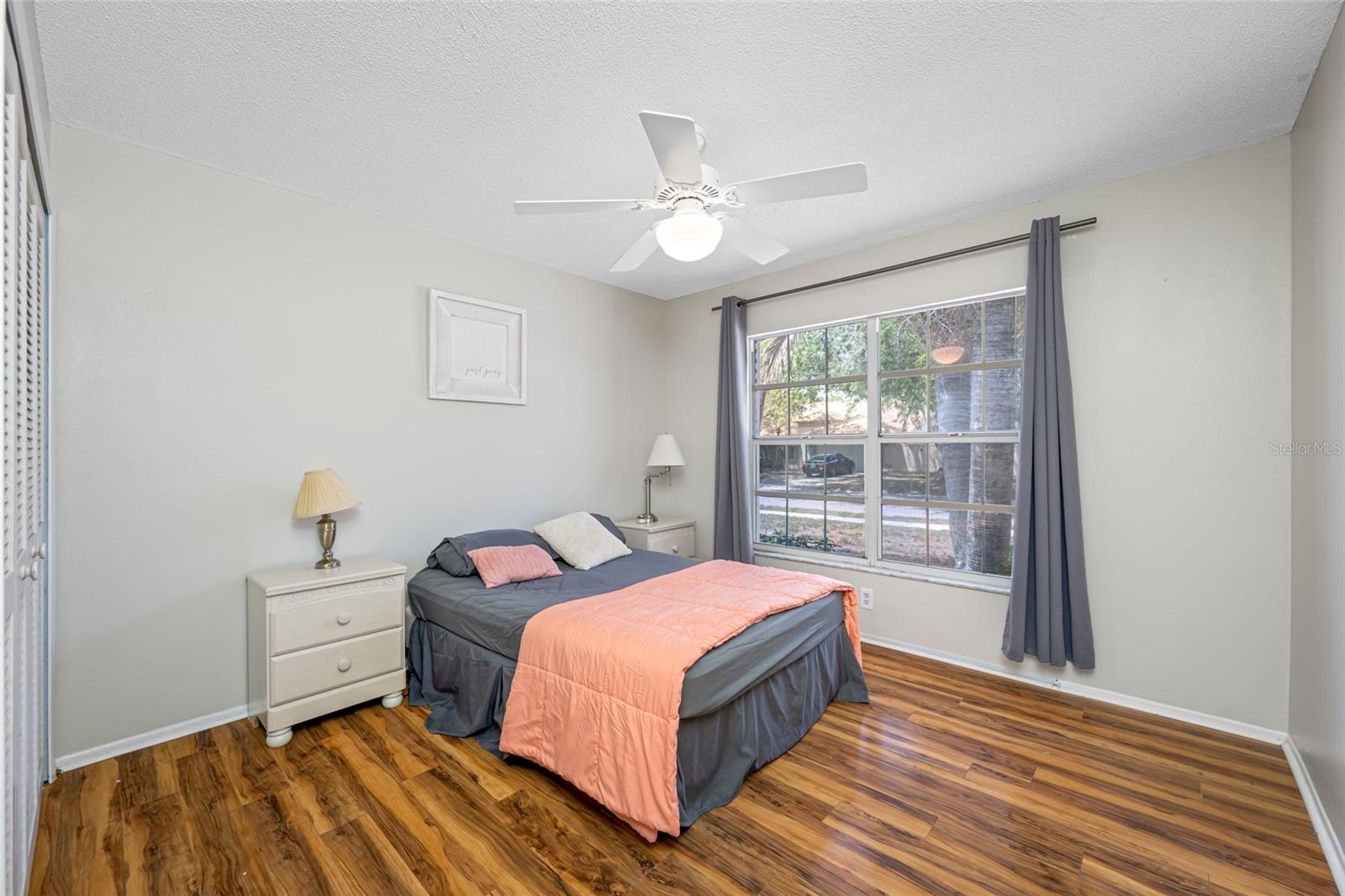 Image 17 of 80 For 709 47th Street E