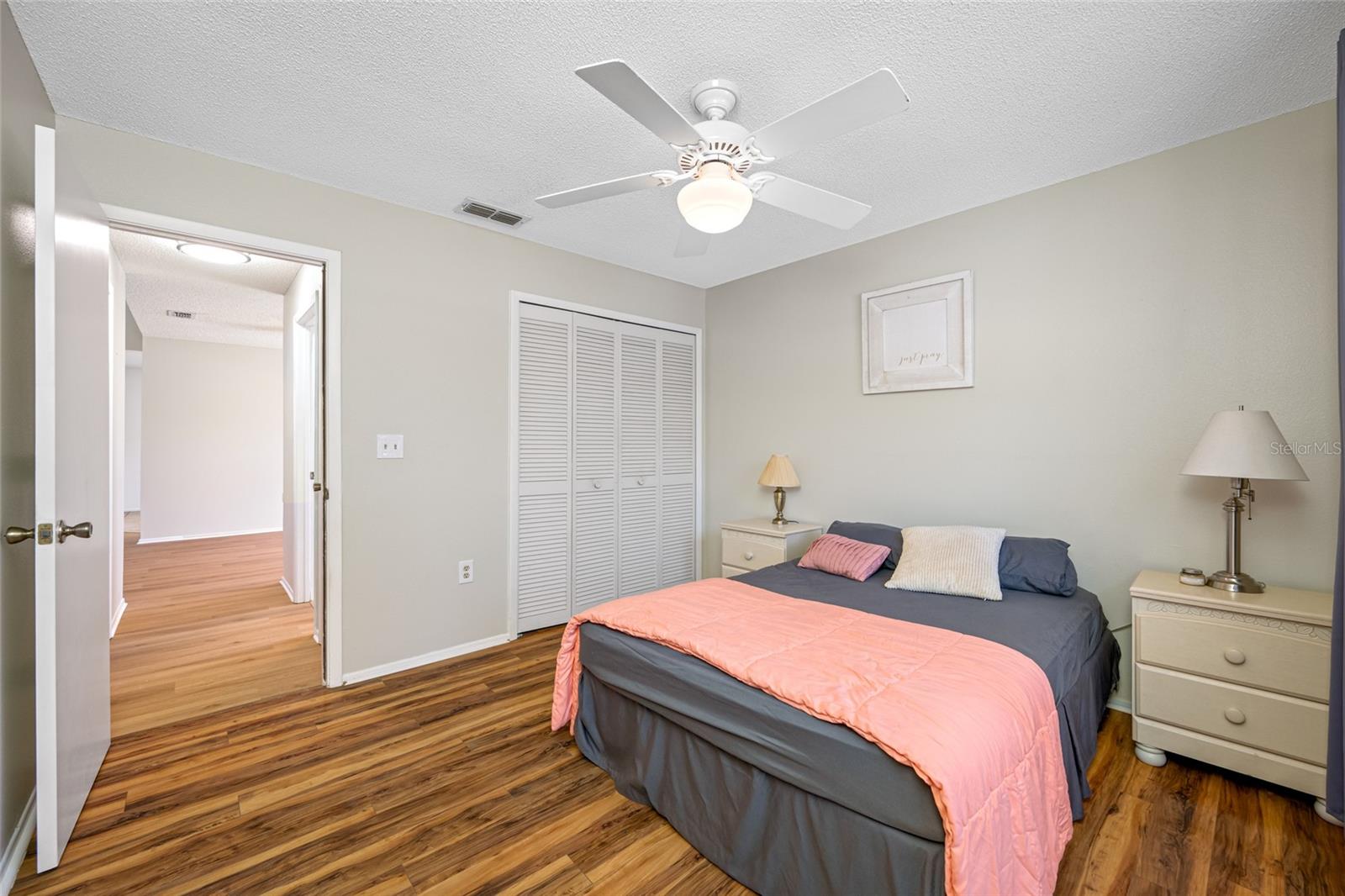 Image 18 of 80 For 709 47th Street E