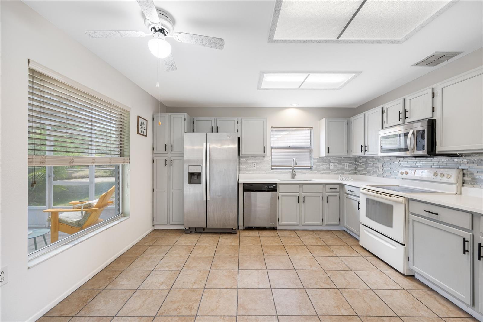 Image 29 of 80 For 709 47th Street E
