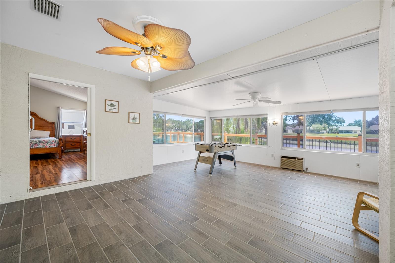 Image 30 of 80 For 709 47th Street E
