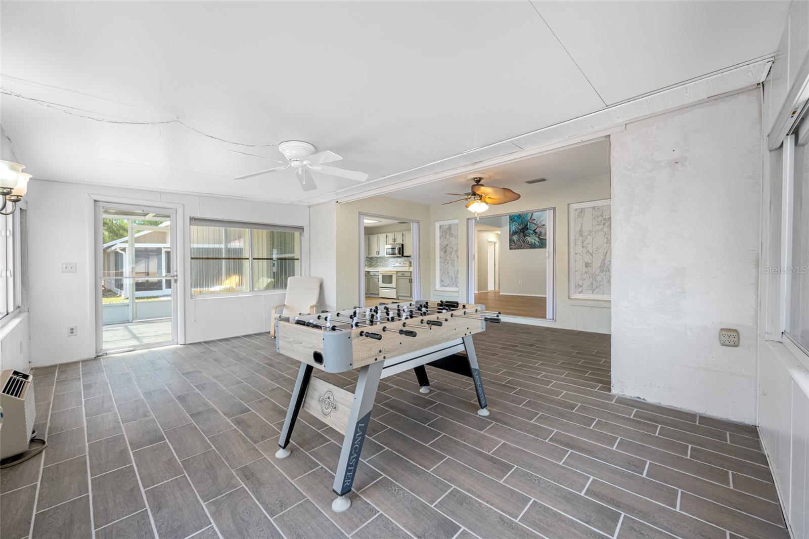 Image 33 of 80 For 709 47th Street E