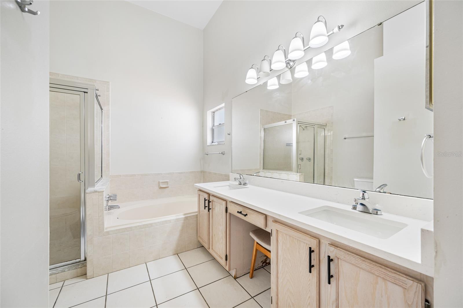 Image 41 of 80 For 709 47th Street E