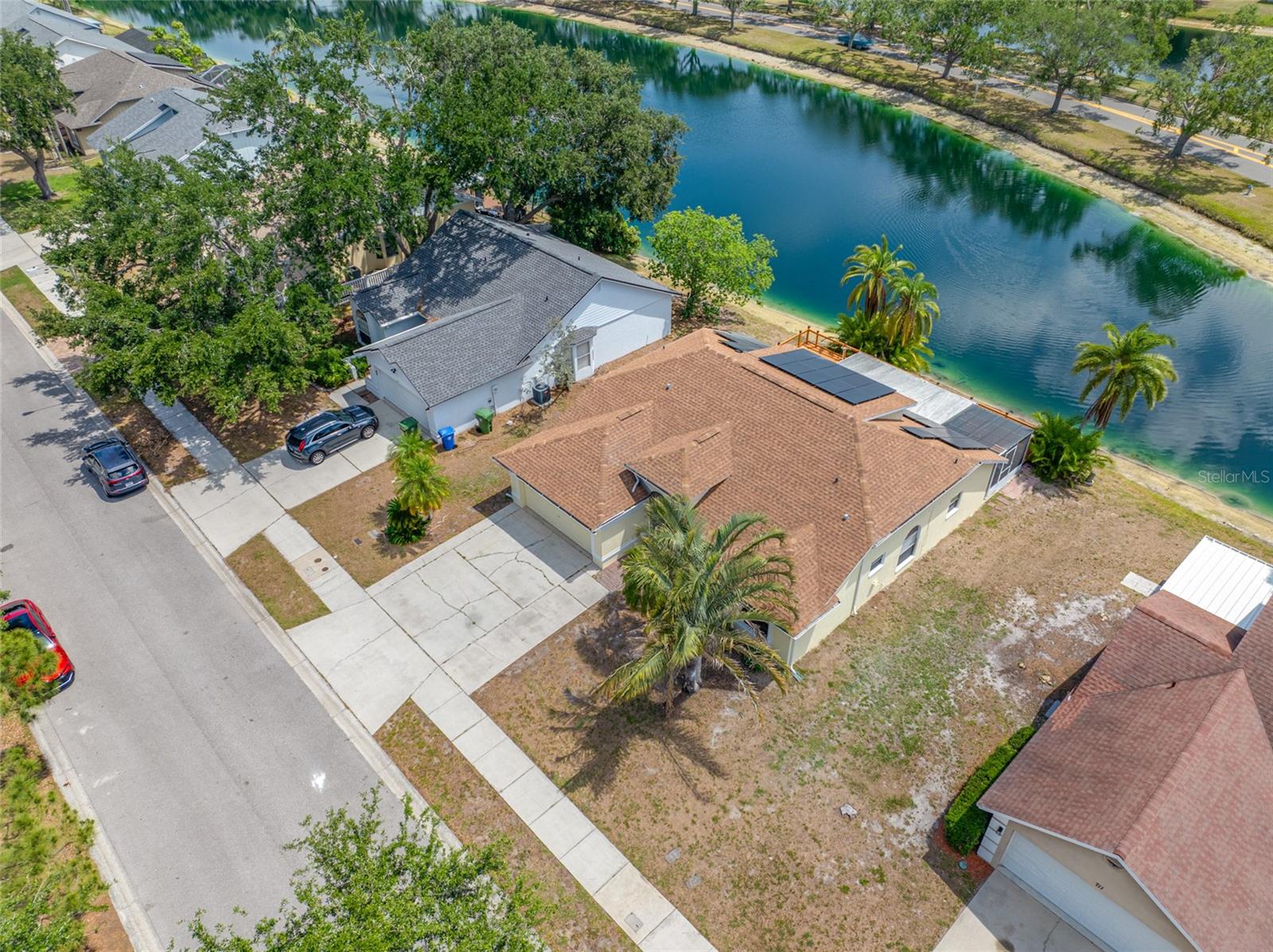 Image 59 of 80 For 709 47th Street E