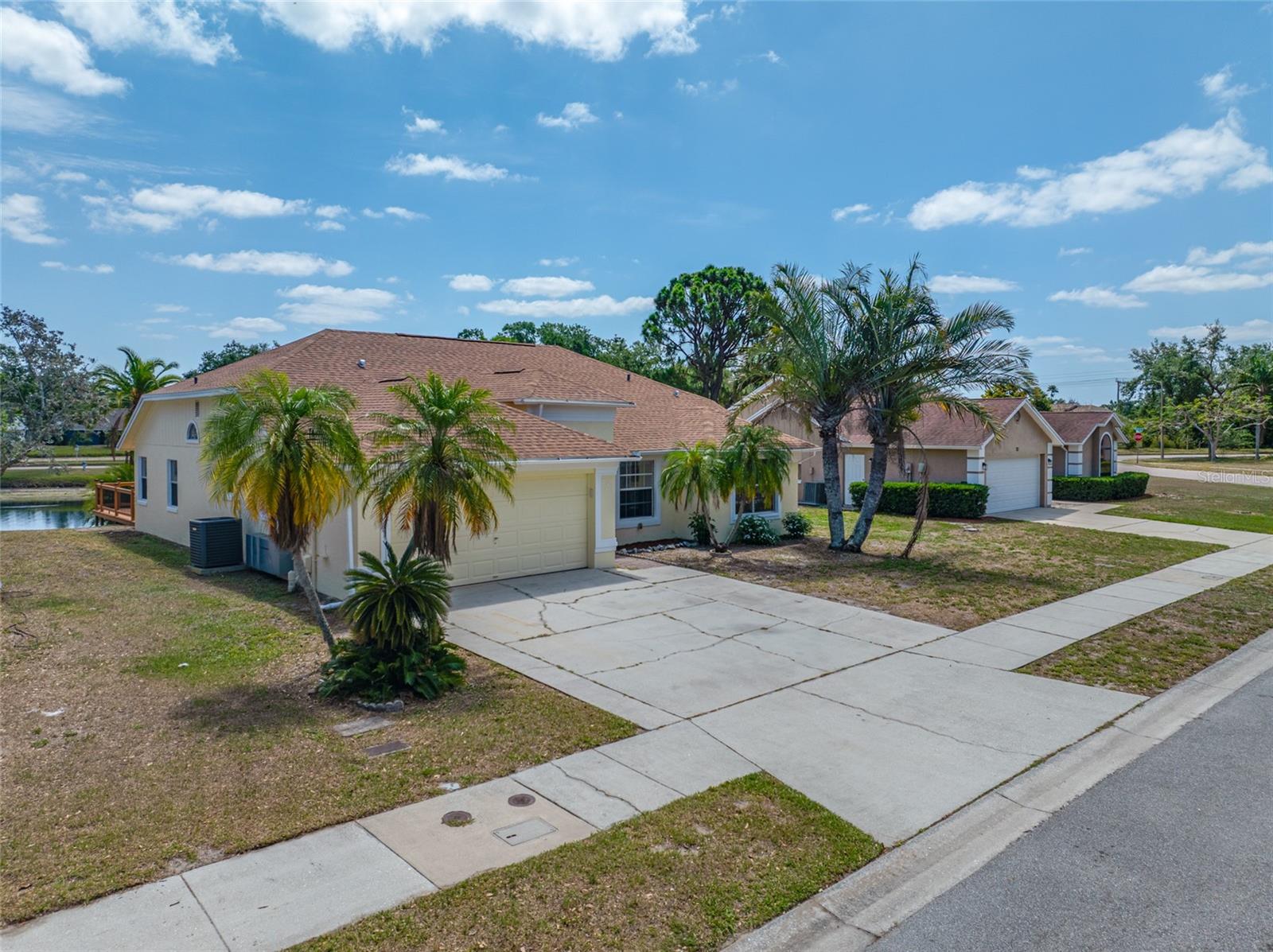 Image 65 of 80 For 709 47th Street E