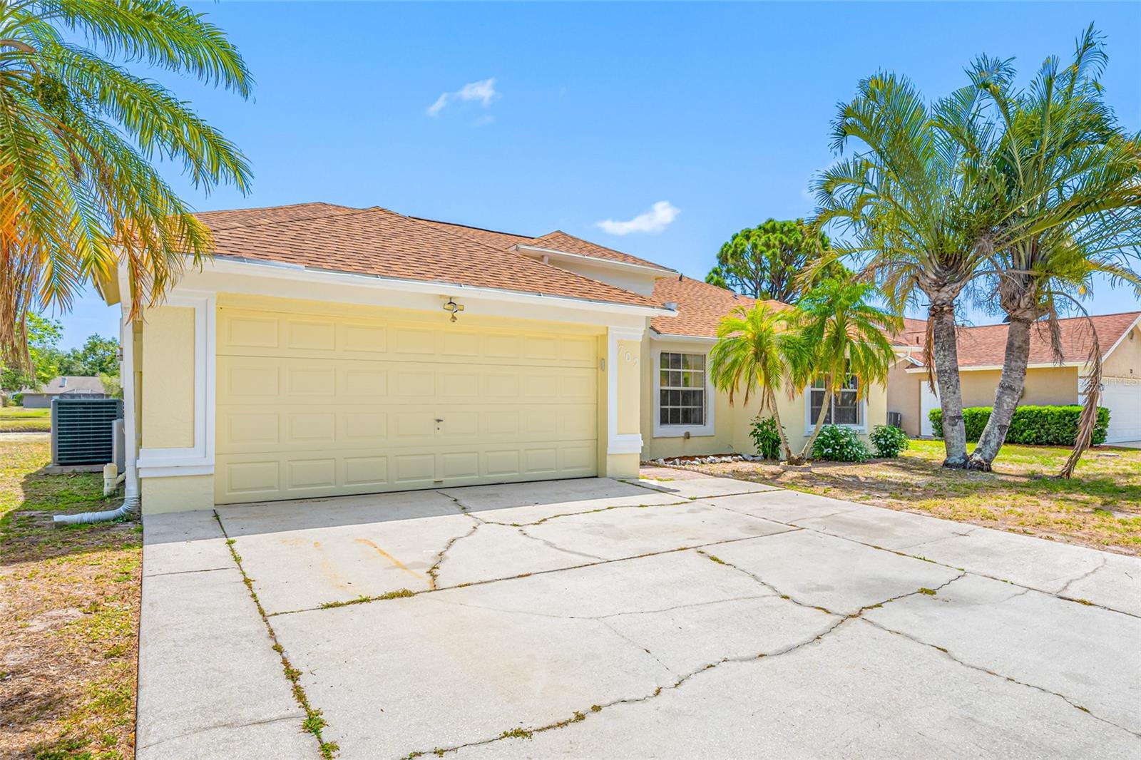 Image 70 of 80 For 709 47th Street E