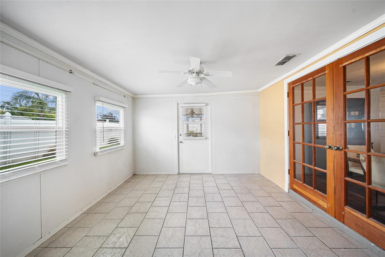 Image 12 of 39 For 5821 Thrush Drive