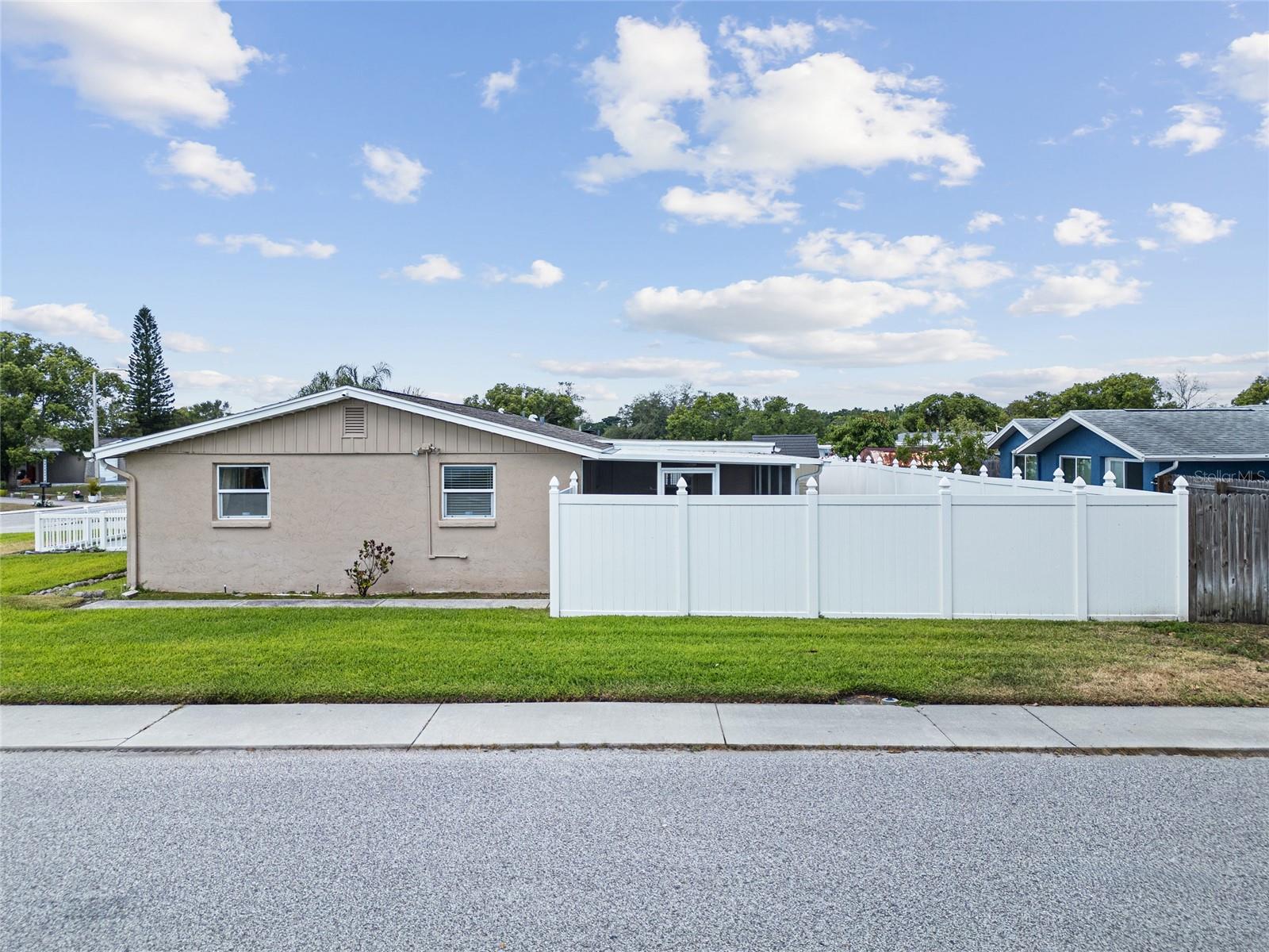 Image 32 of 39 For 5821 Thrush Drive