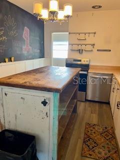 Image 4 of 25 For 1379 Pine Street