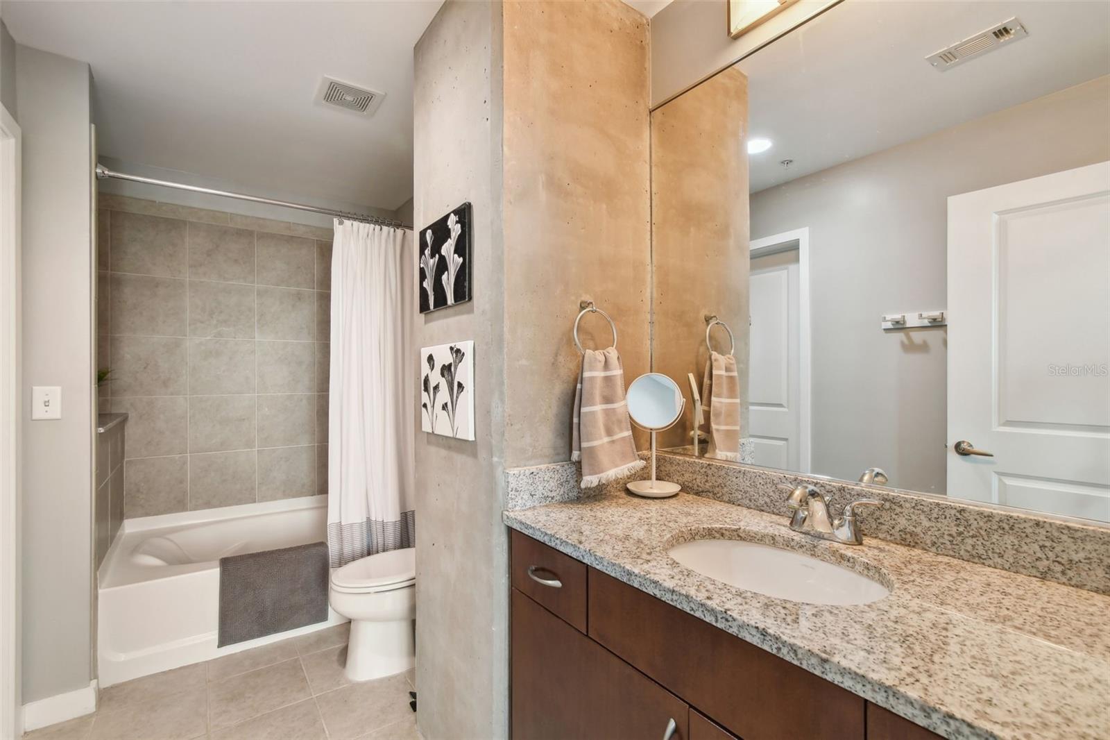 Image 24 of 89 For 777 Ashley Drive 2603