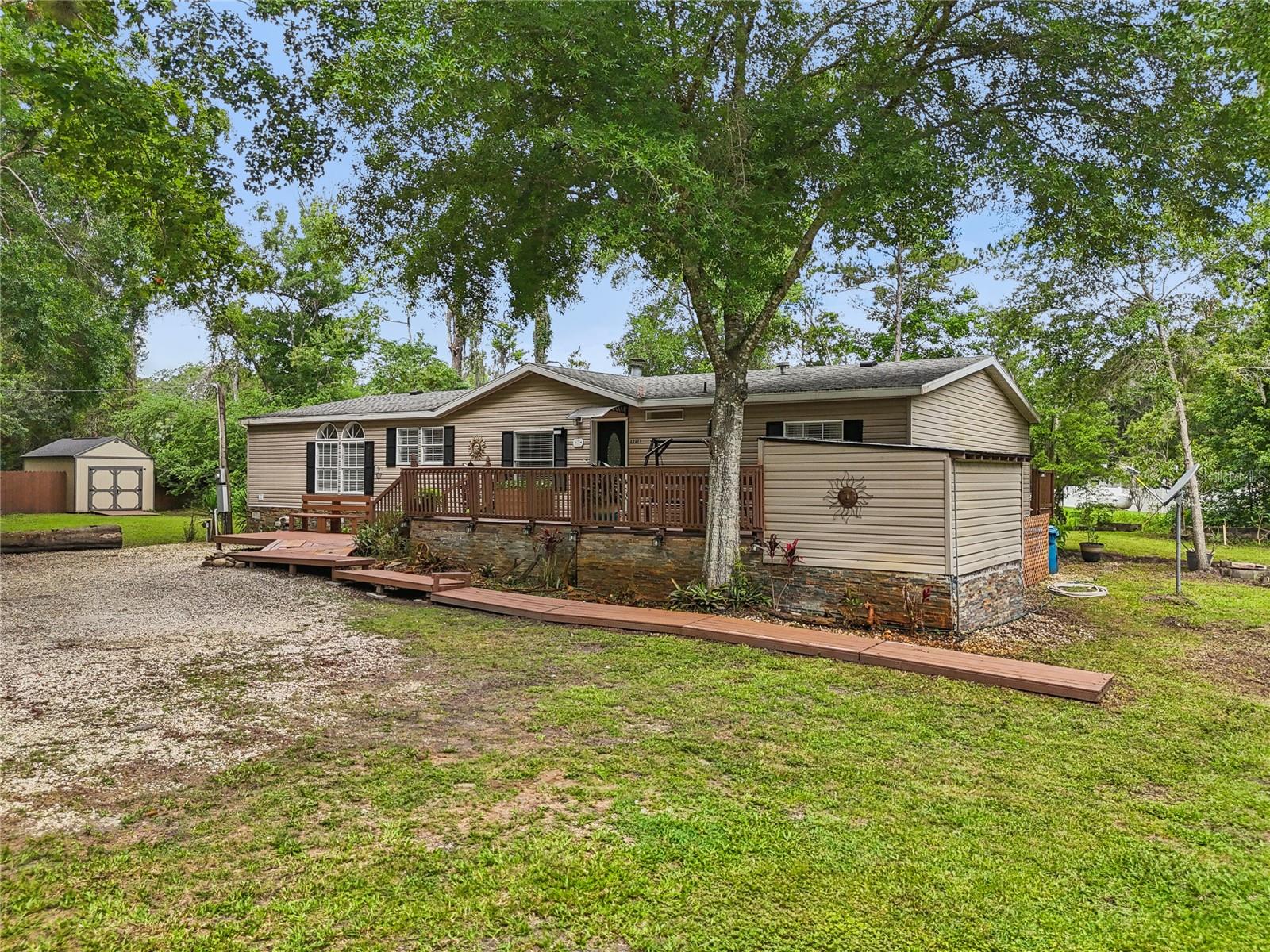 Image 2 of 63 For 22271 Chenoak Road