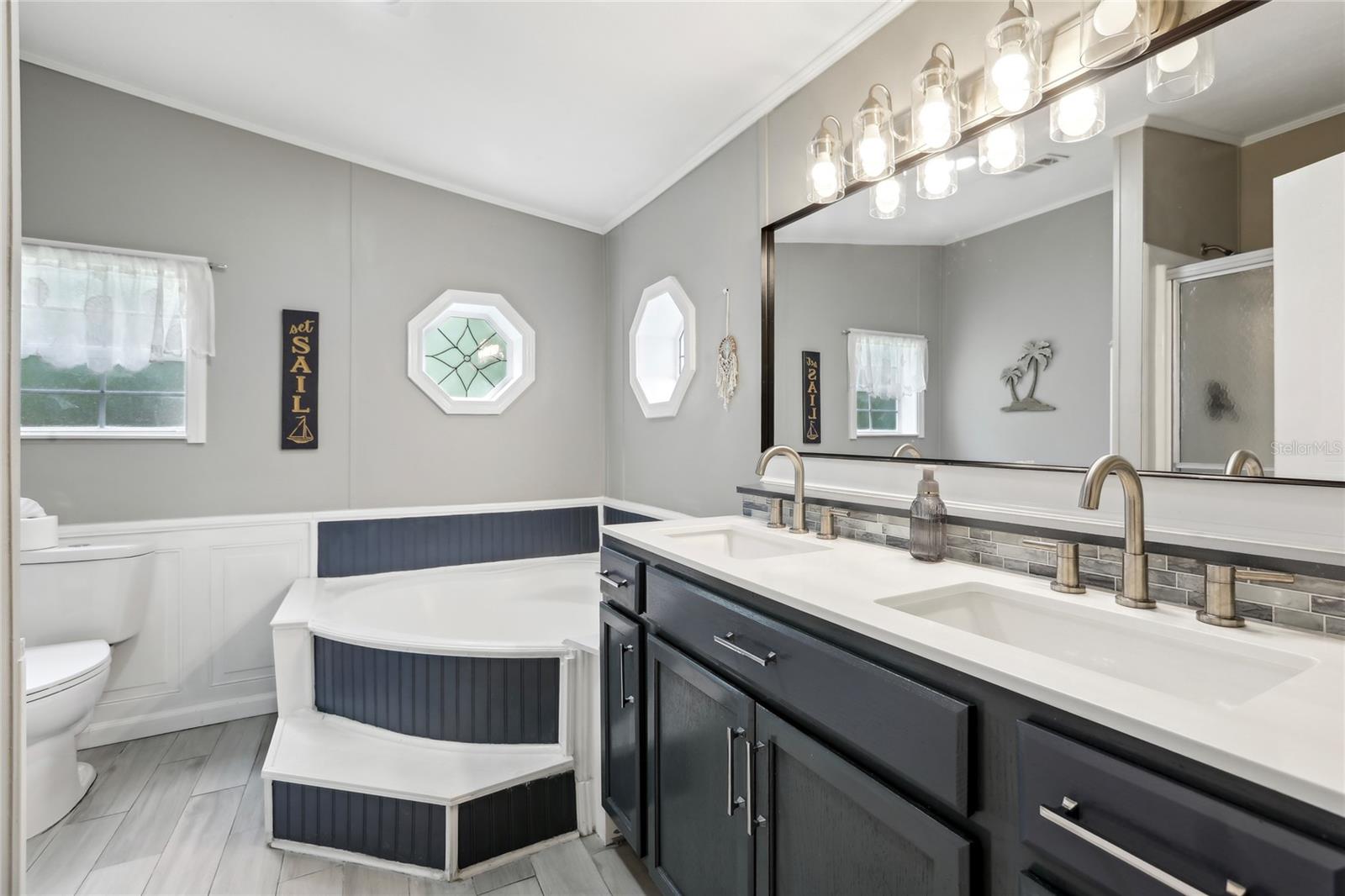 Image 23 of 63 For 22271 Chenoak Road