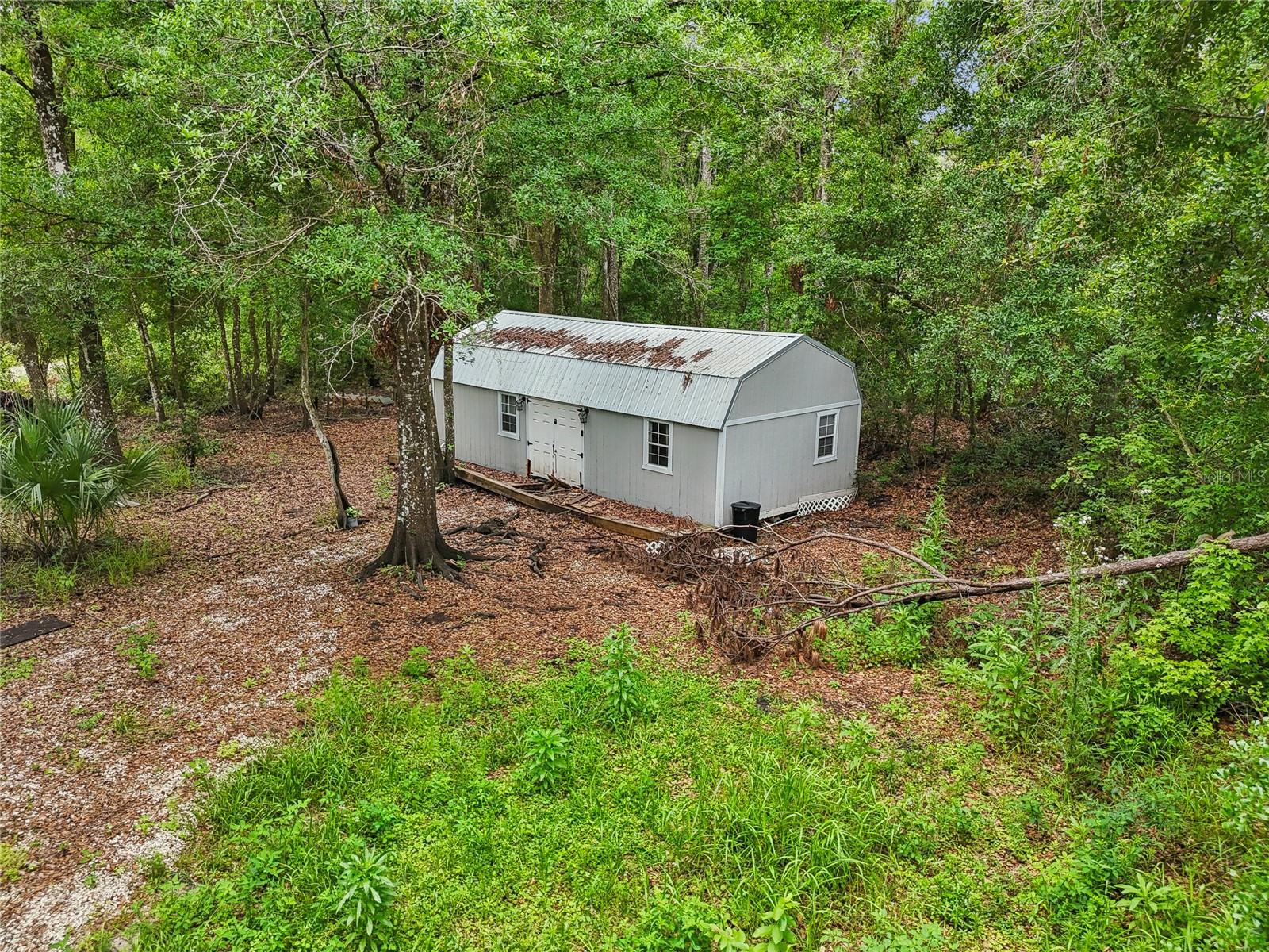 Image 36 of 63 For 22271 Chenoak Road