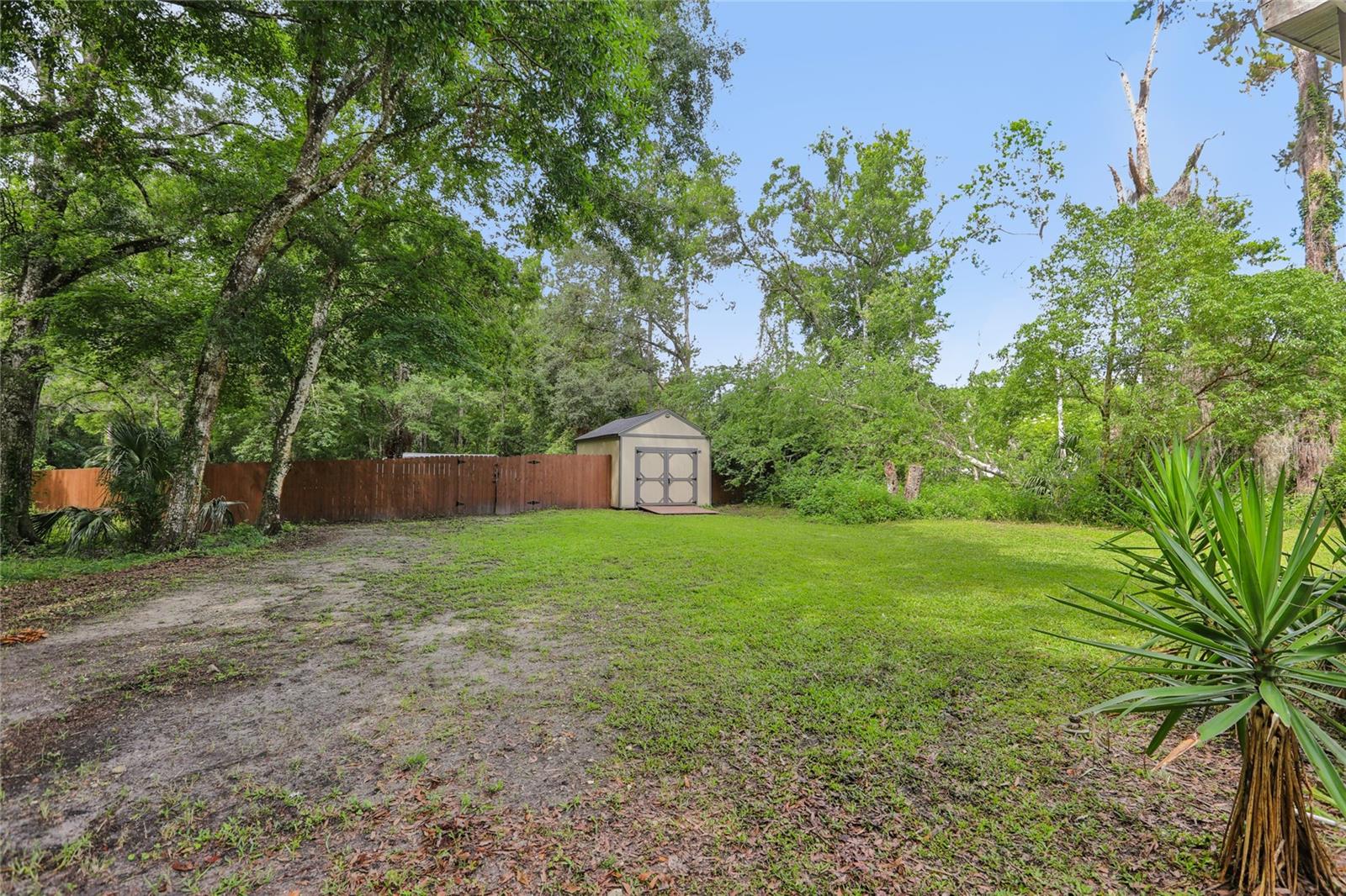 Image 48 of 63 For 22271 Chenoak Road