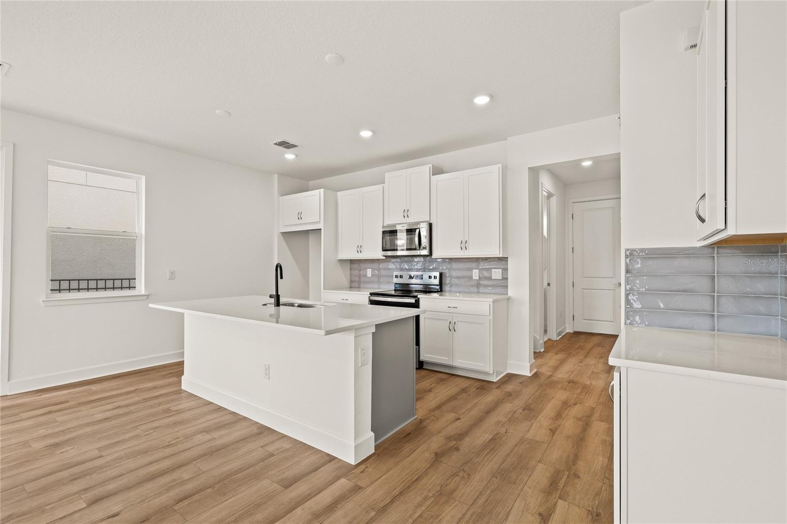 Image 10 of 34 For 2019 Wild Heron Court