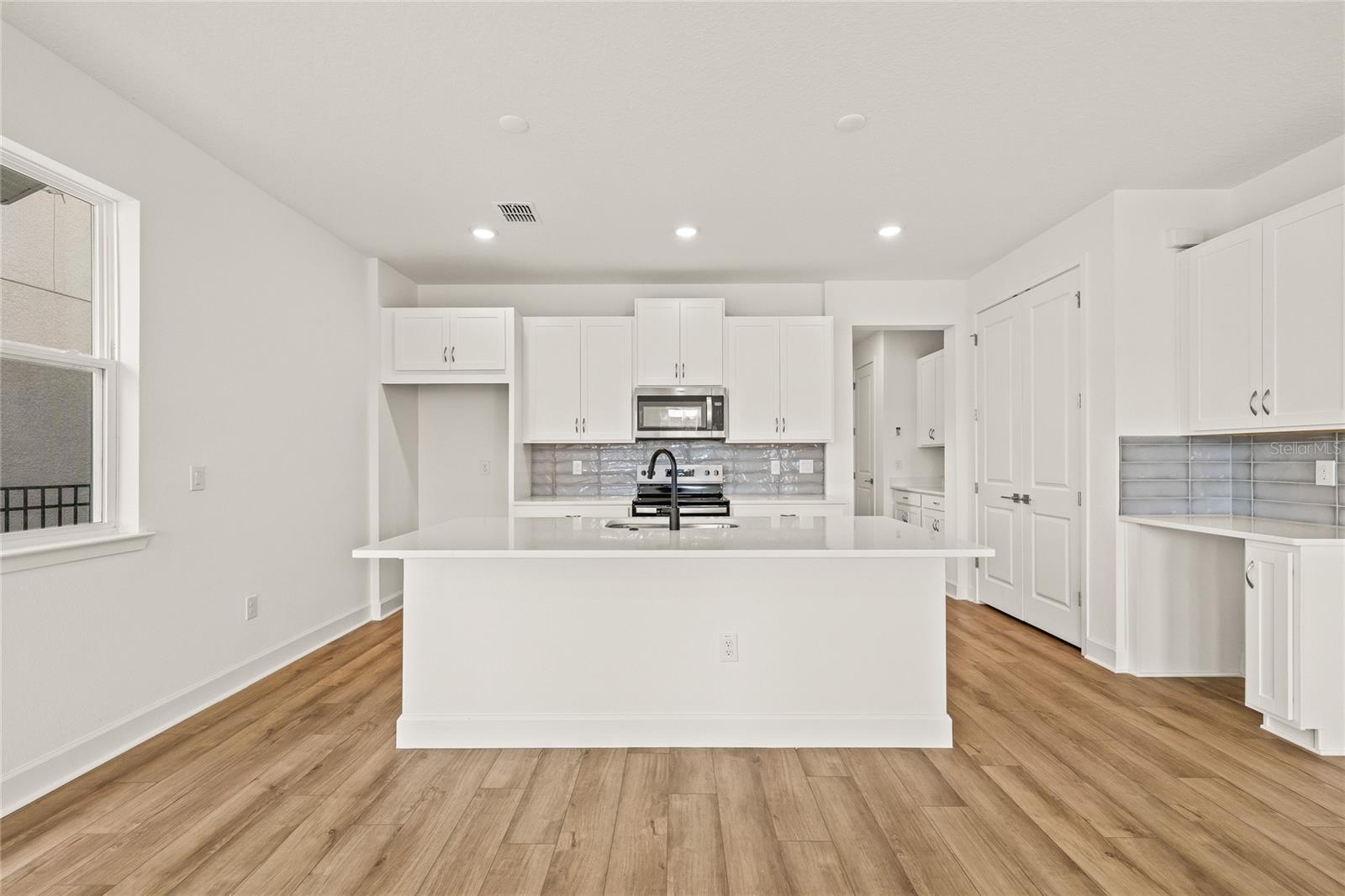 Image 11 of 34 For 2019 Wild Heron Court