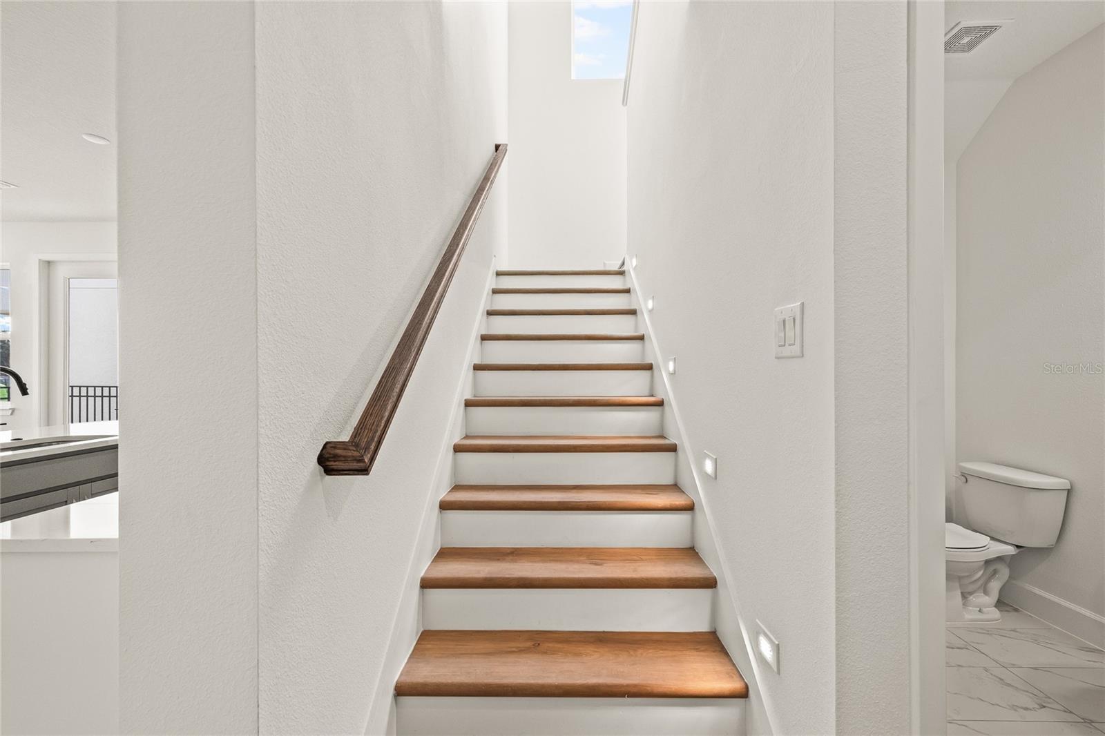 Image 18 of 34 For 2019 Wild Heron Court