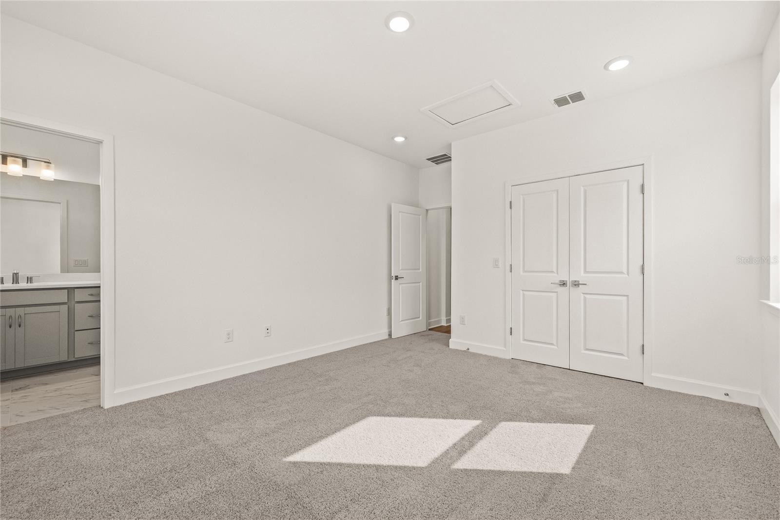 Image 23 of 34 For 2019 Wild Heron Court