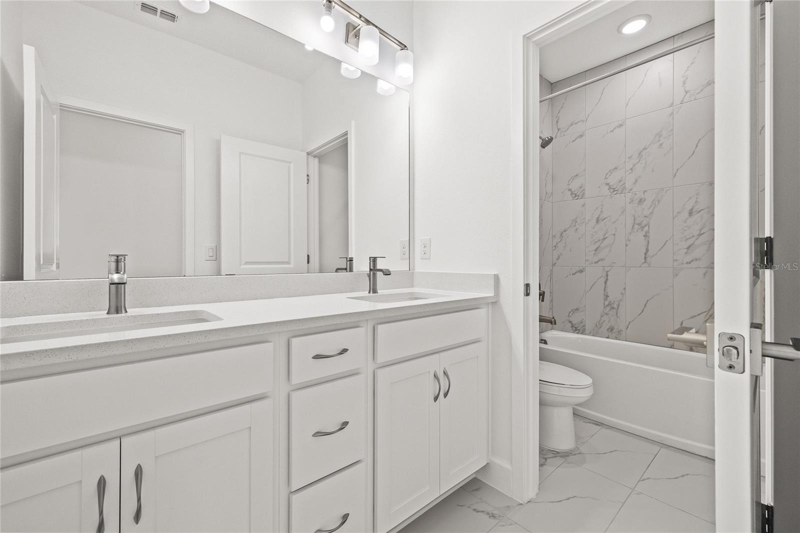 Image 28 of 34 For 2019 Wild Heron Court