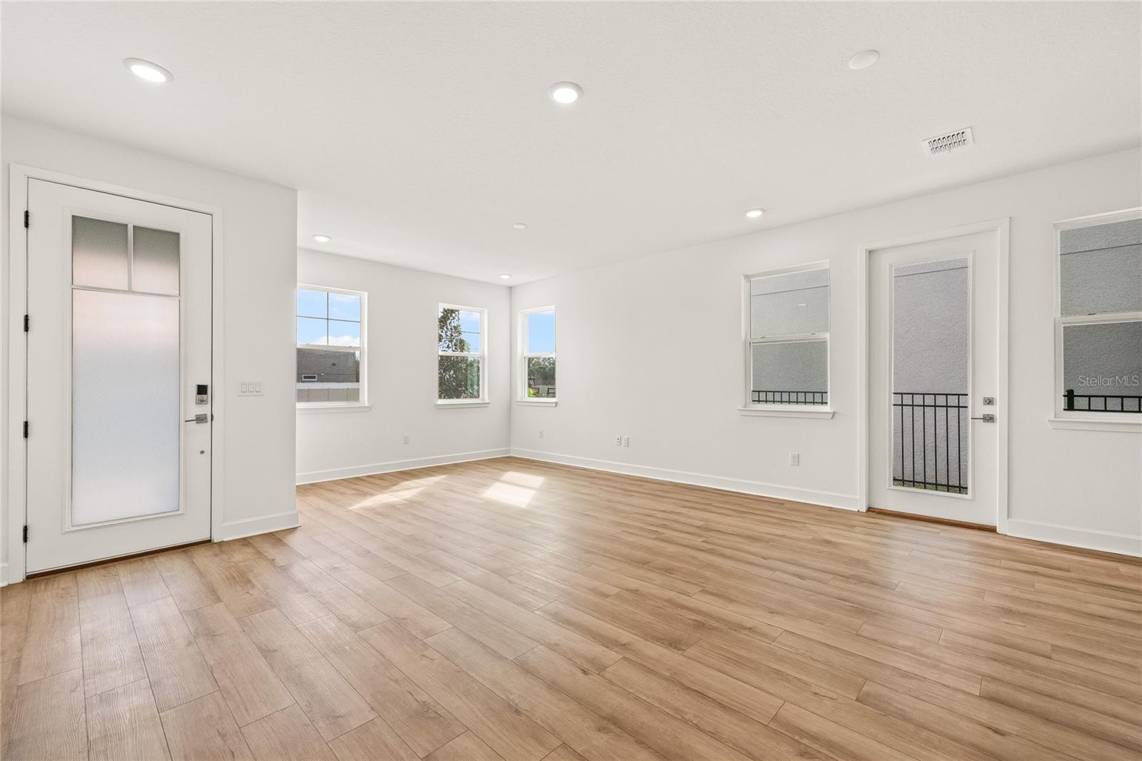 Image 8 of 34 For 2019 Wild Heron Court
