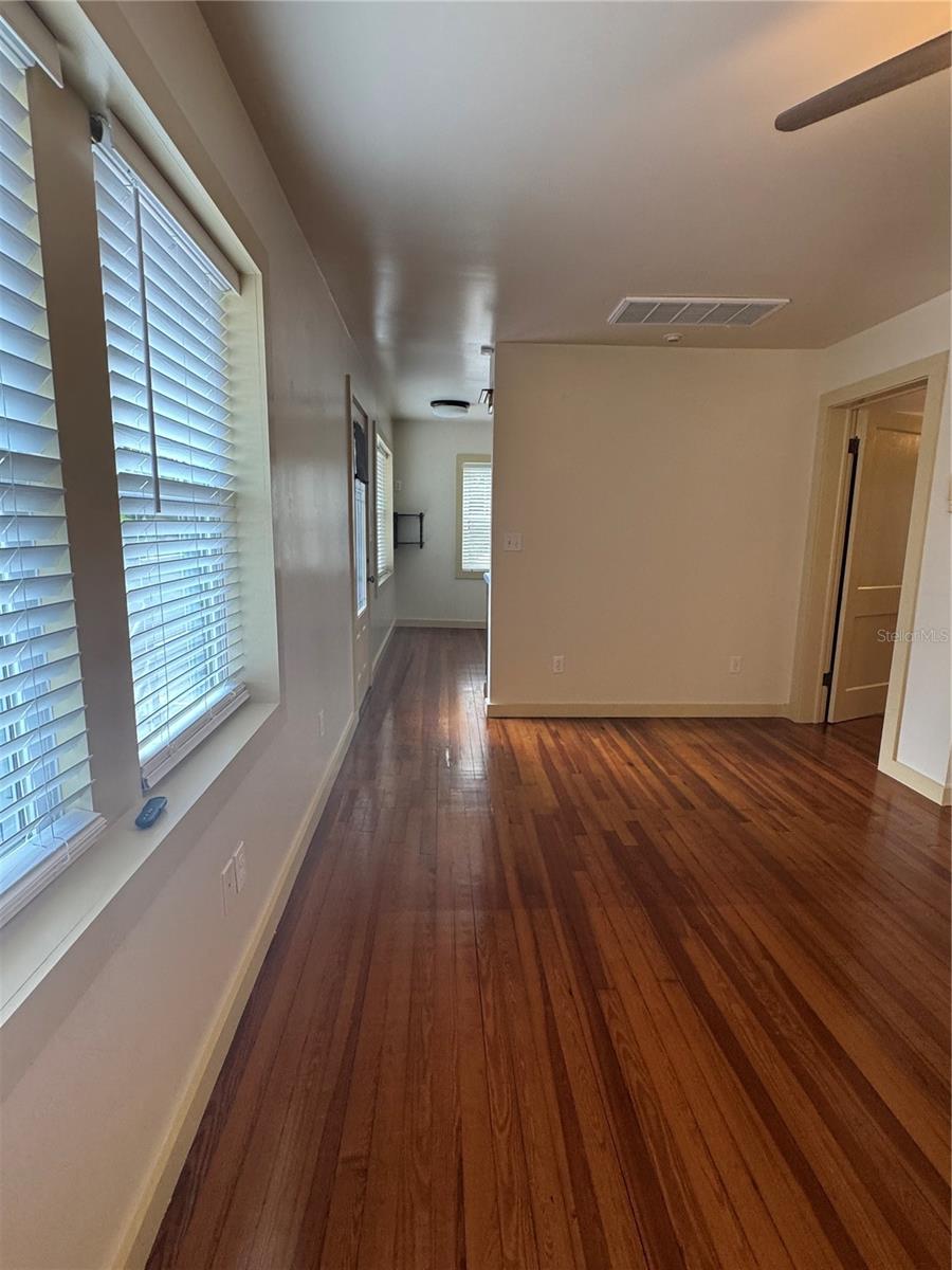 Image 11 of 24 For 2219 22nd Street S