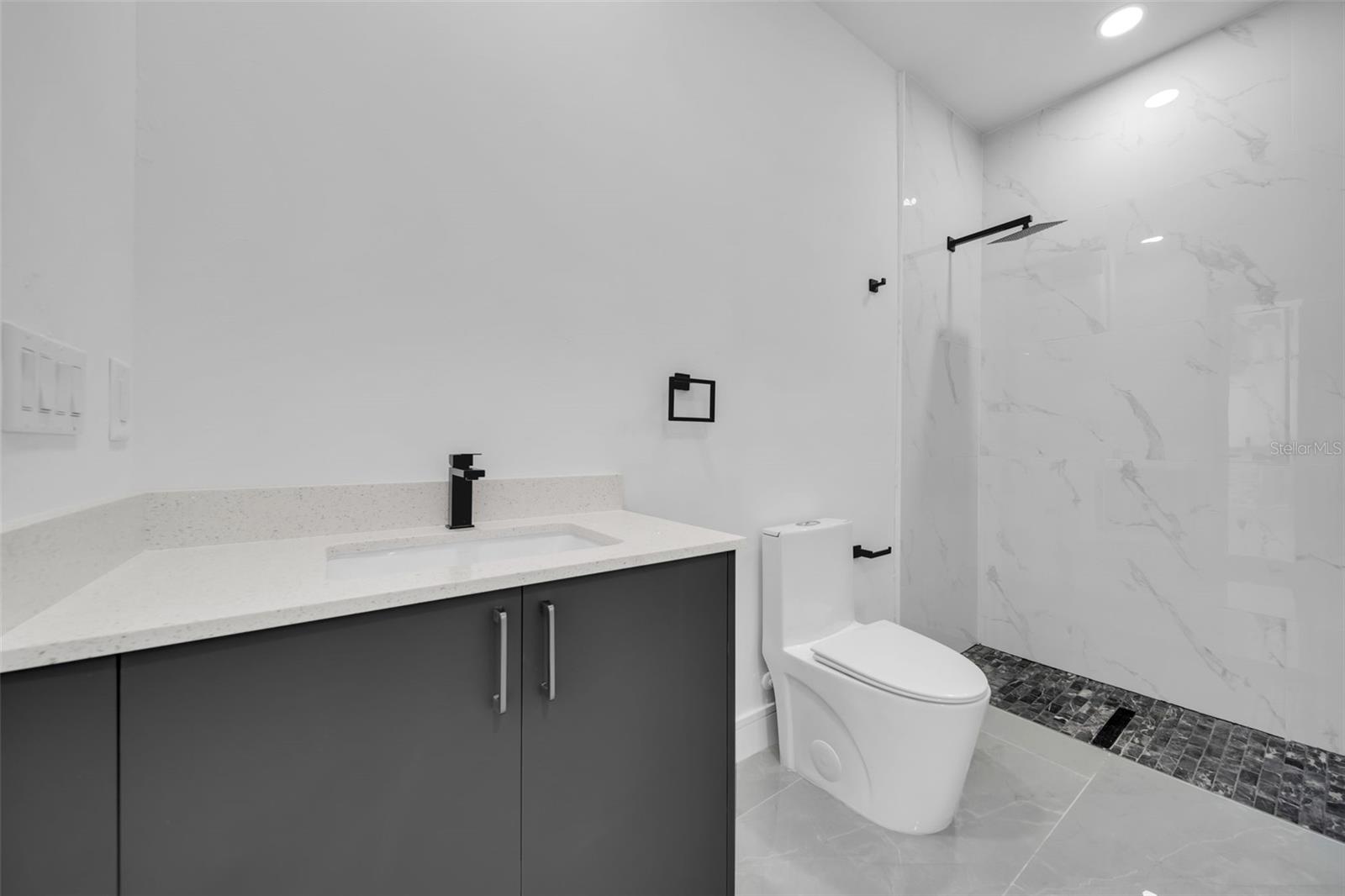Image 42 of 52 For 1212 35th Place