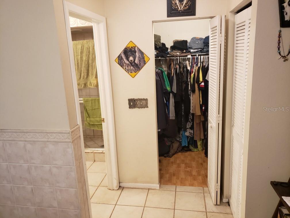 Image 21 of 26 For 7817 Vienna Lane