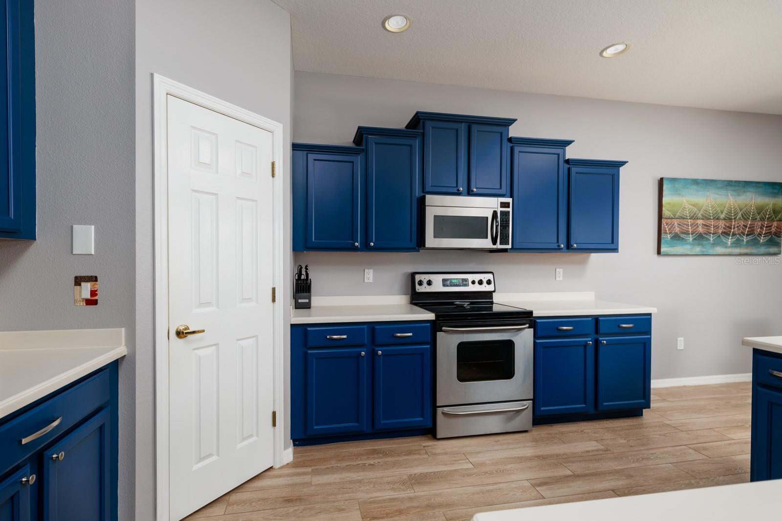 Image 11 of 37 For 4997 Breeze Circle